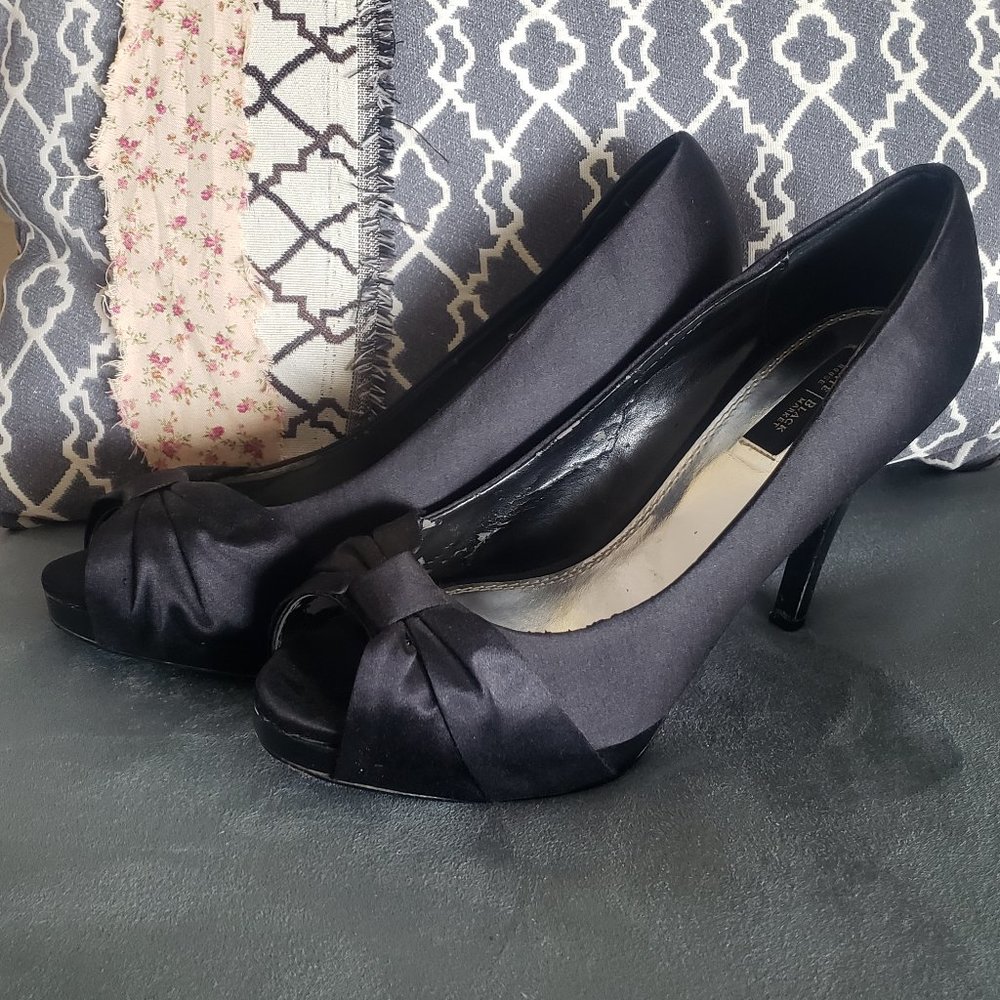 White House Black Market 8.5 Black Heels